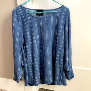 Medium Flare Sleeve Blouse